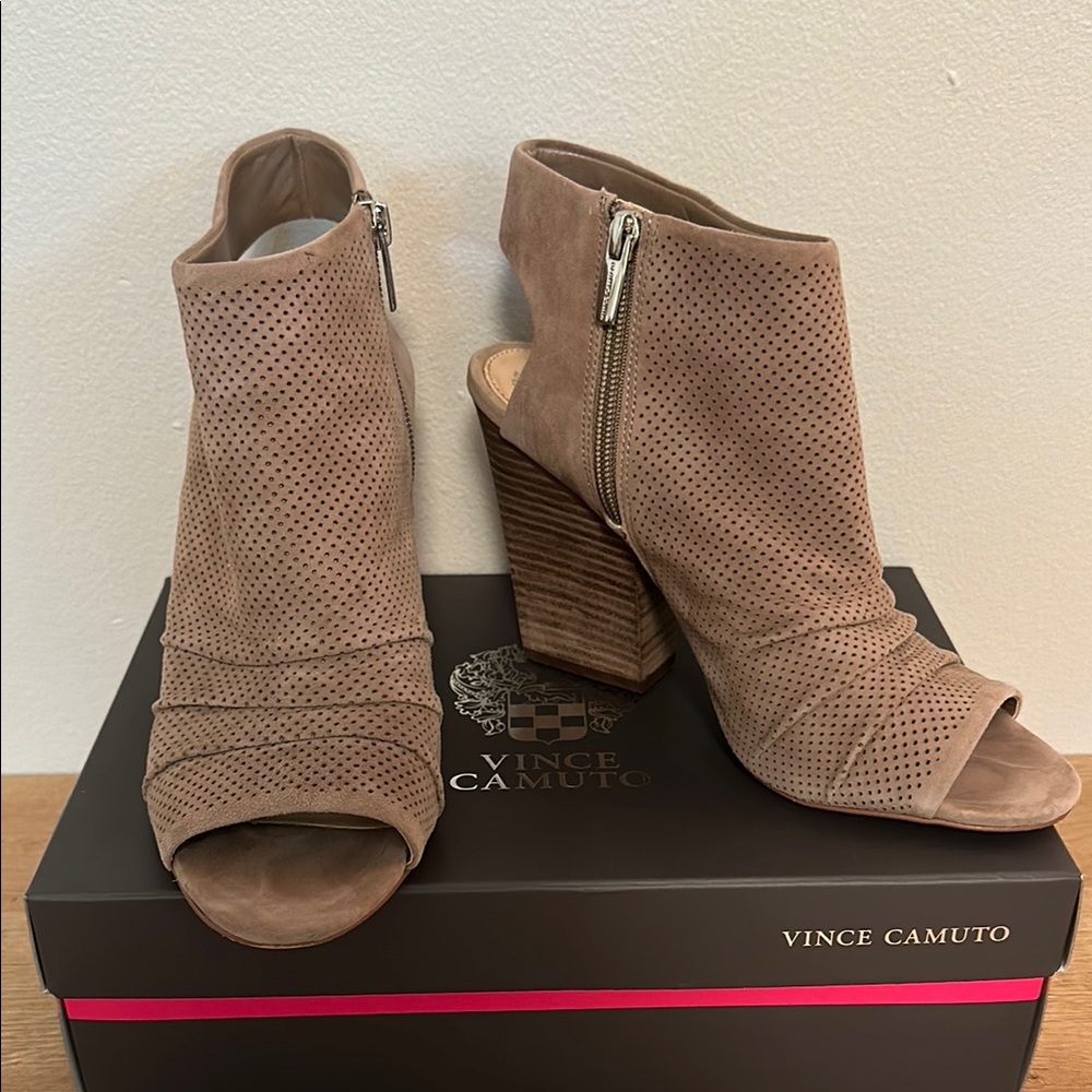 LIKE NEW Vince Camuto Tan Heeled Boots with Perforated Design VC-Kentvi Suede